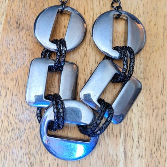 $5 Item! Chunky Silver and Gunmetal Costume Chain Necklace - Picture 8 of 12